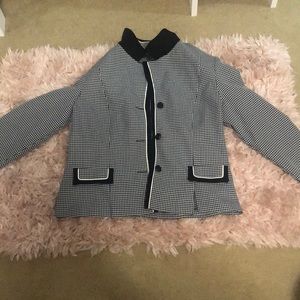 Women’s petite blazer.